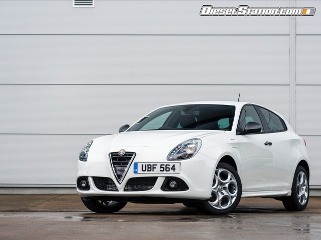 Alfa Romeo Giulietta Sprint 2015 Picture #4 Alfa Romeo Giulietta Sprint 2015 Picture #4